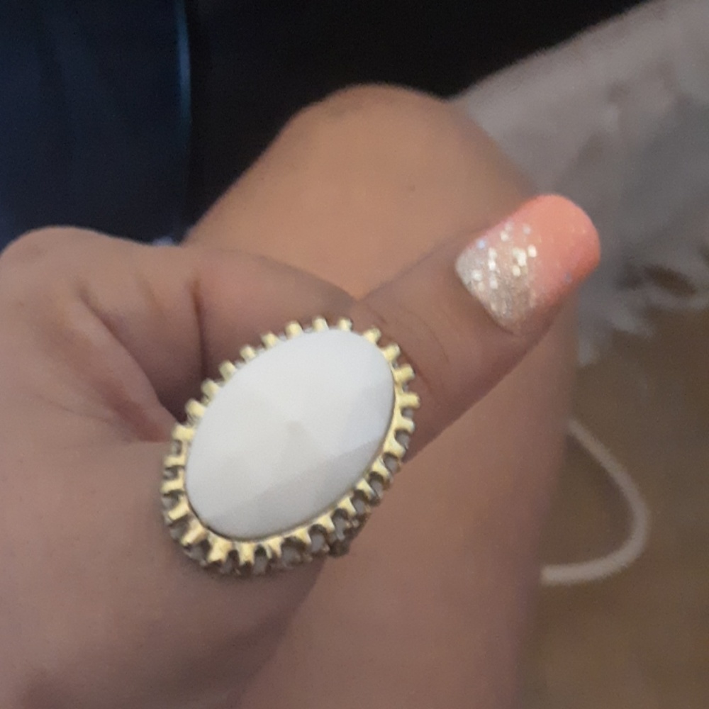 Ring - Picture 3 of 5